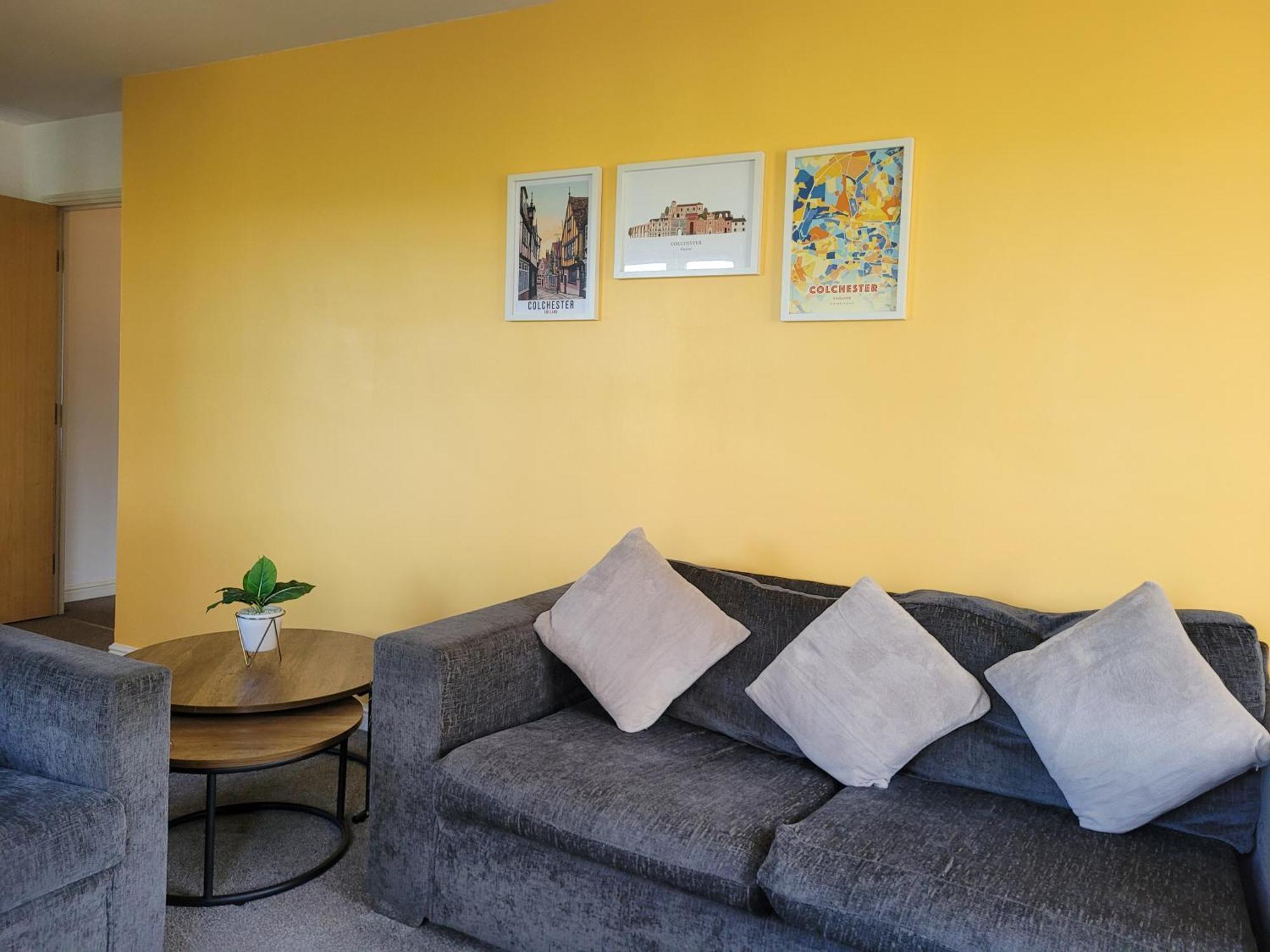 Catchpole Stays Abbey Field Apartment- A Lovely 2 Bed Apartment With Field Views Near Colchester Town Centre Esterno foto